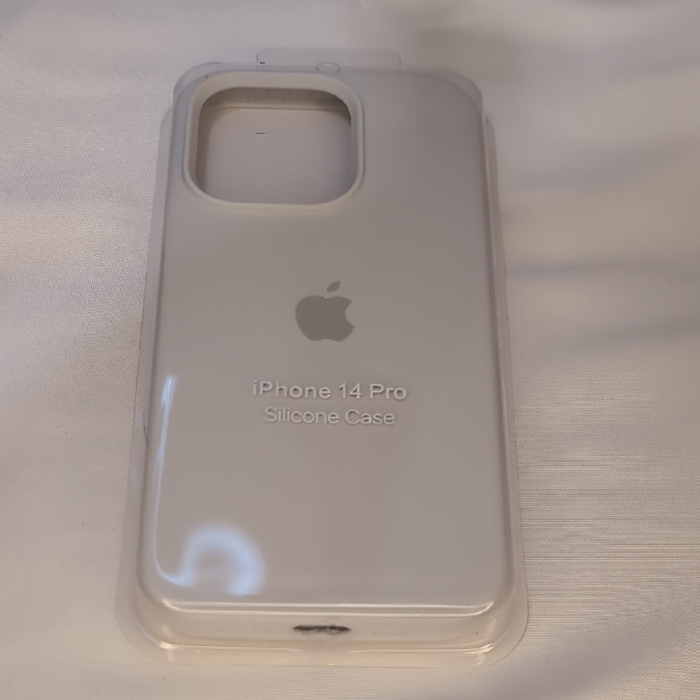 Apple iPhone 14 Pro Silicone Case - Light Gray